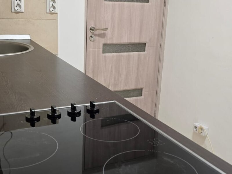 Vitan Mall garsoniera 40mp, decomandata, bloc mixt