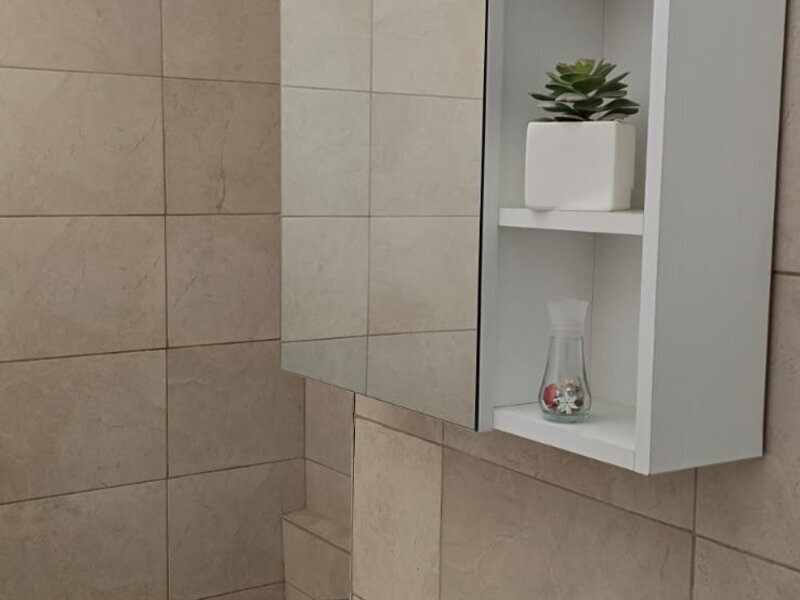 Vitan Mall garsoniera 40mp, decomandata, bloc mixt